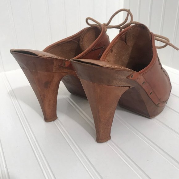 Vintage 70's QualiCraft Wooden Heel Platform Clogs - Picture 7 of 14